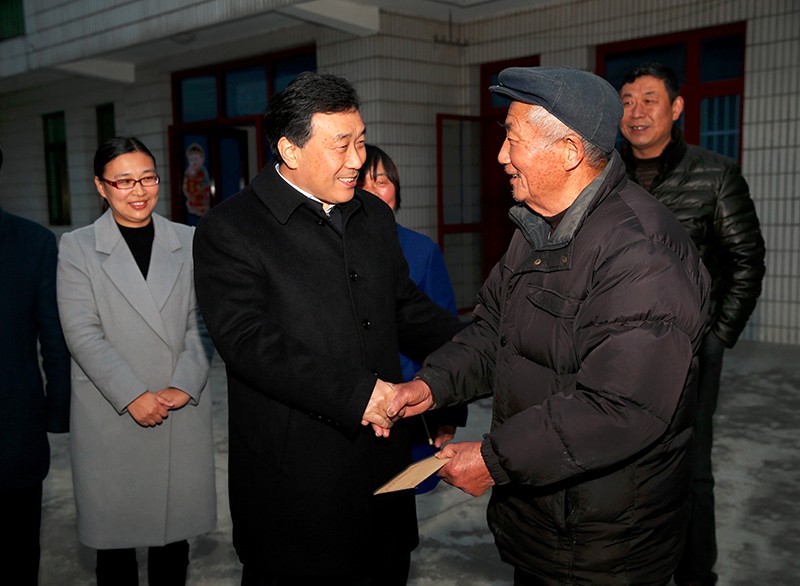 ½־���������һ�߿�չ���߰�����